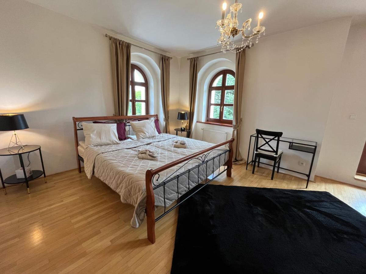 Dogs Resort And Spa Horni Bezdekov Esterno foto