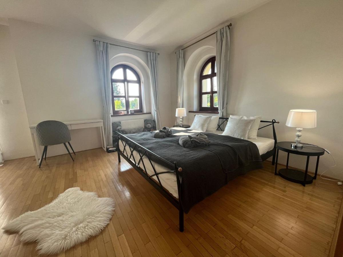 Dogs Resort And Spa Horni Bezdekov Esterno foto